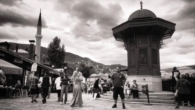 es peligroso viajar a Bosnia y Herzegovina es peligroso viajar a Bosnia y Hezergovina