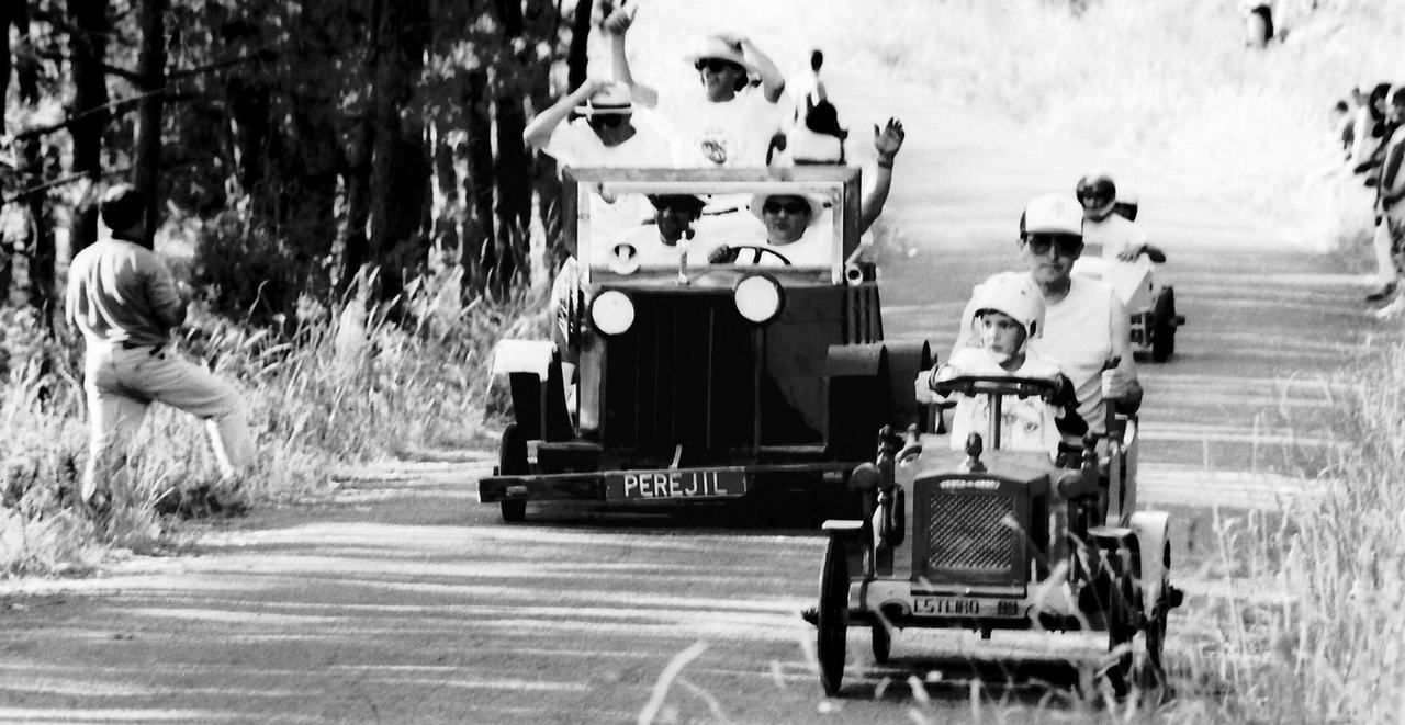 Fotografía antigua de las primeras ediciones de las Carrilanas de Esteiro.