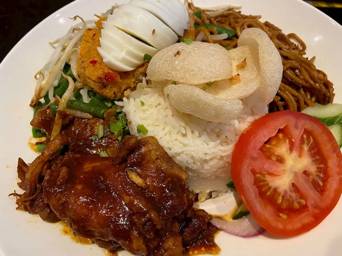 Comida típica de Holanda - Gastronomía de Surinam! Comida típica de Holanda - Gastronomía de Surinam!