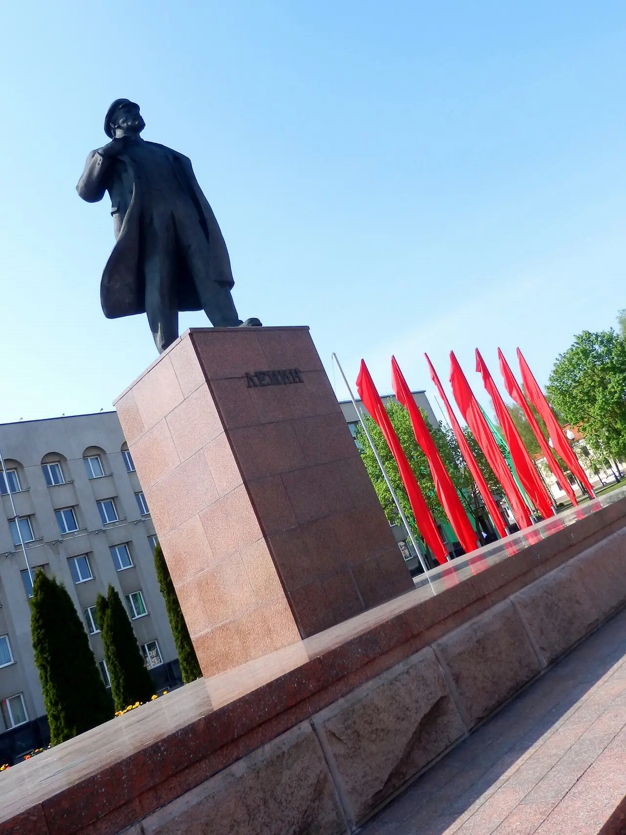 Plaza Lenin. Qué ver en Grodno Bielorrusia. Plaza Lenin. Qué ver en Grodno Bielorrusia.