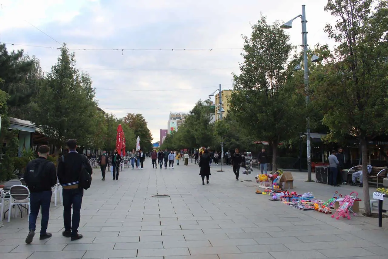 Avenida principal de Pristina