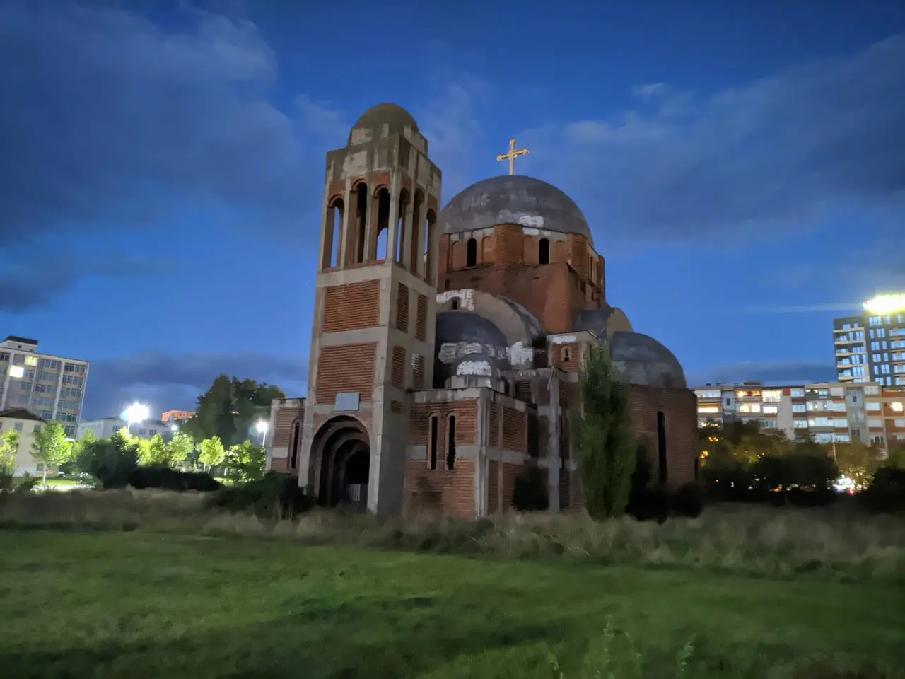 Iglesia Cristo Salvador Kosovo. Iglesia Cristo Salvador Kosovo.