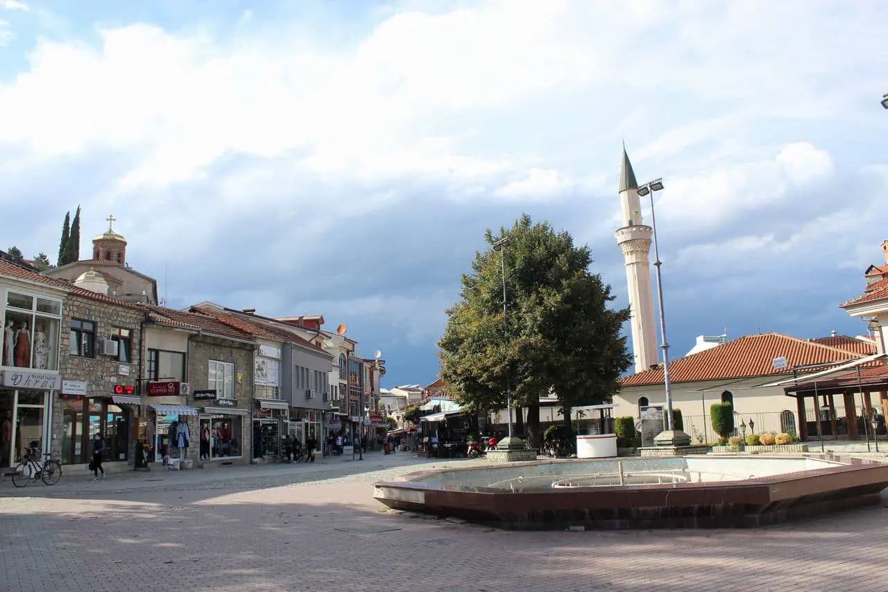 Plaza principal de Ohrid Macedonia del Norte. Plaza principal de Ohrid Macedonia del Norte.