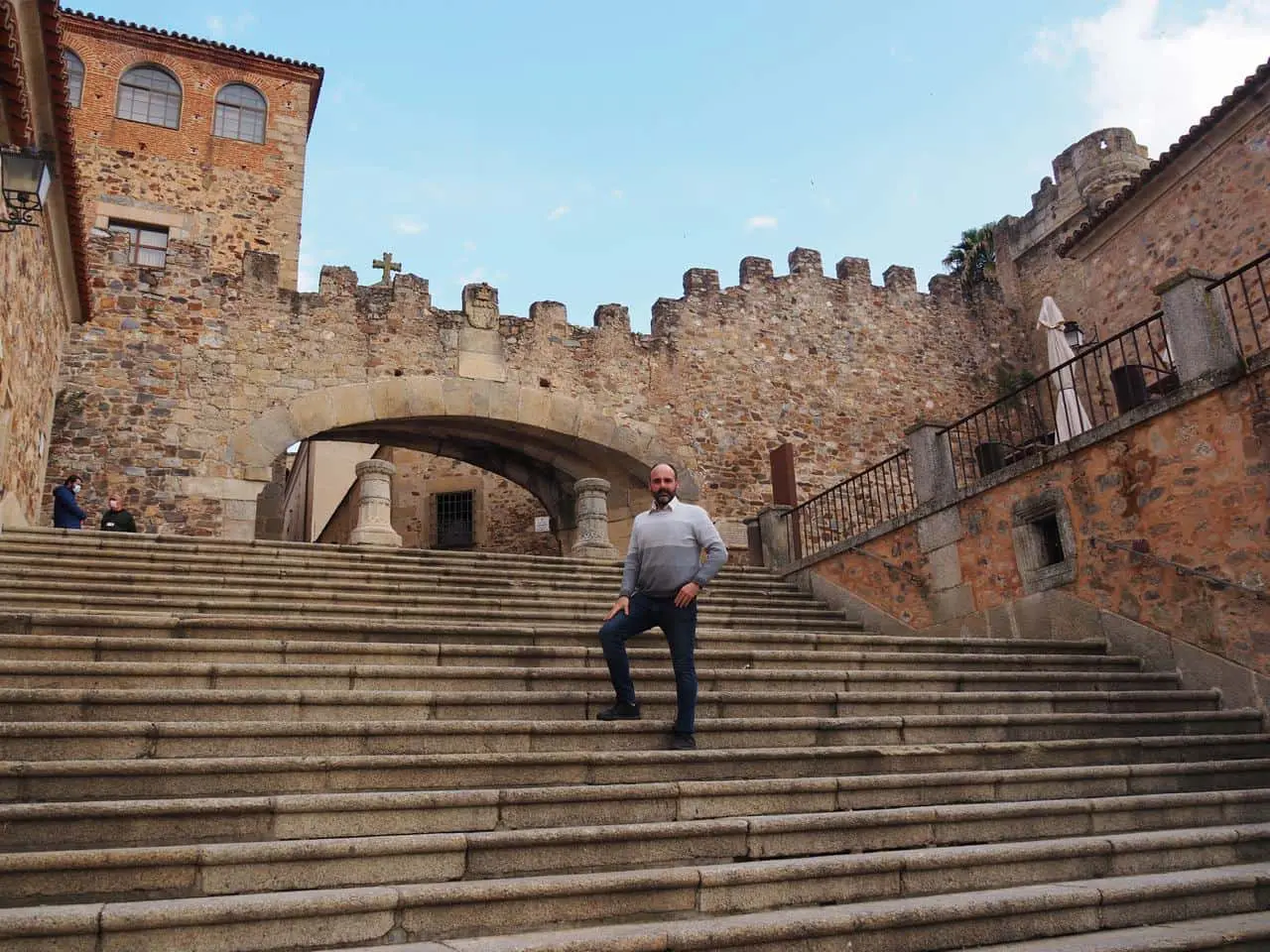 Arco de la estrella. Imprescindibles que visitar en Cáceres
