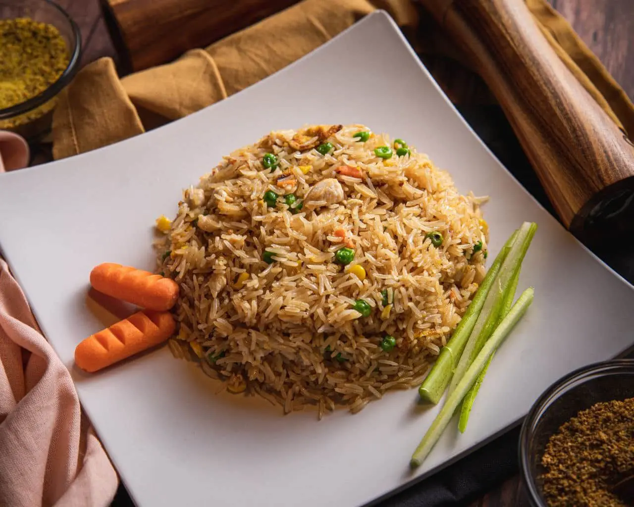 Arroz con pollo cubano.