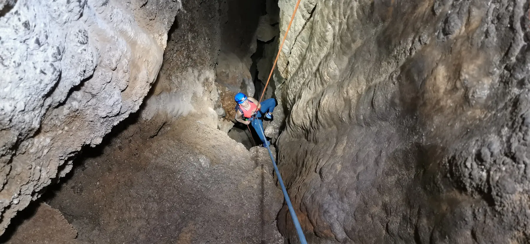 Barranco Cova Fosca, rápel.